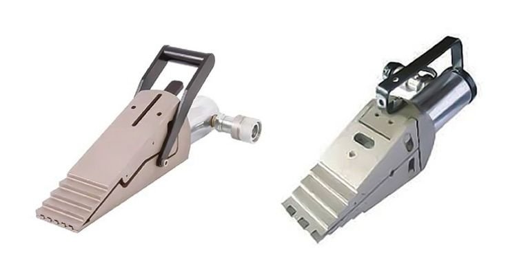 Hydraulic Flange Spreaders